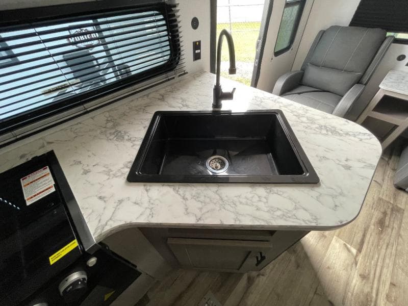 2024 Dutchmen 2024 Dutchmen Coleman - thumbnail 23