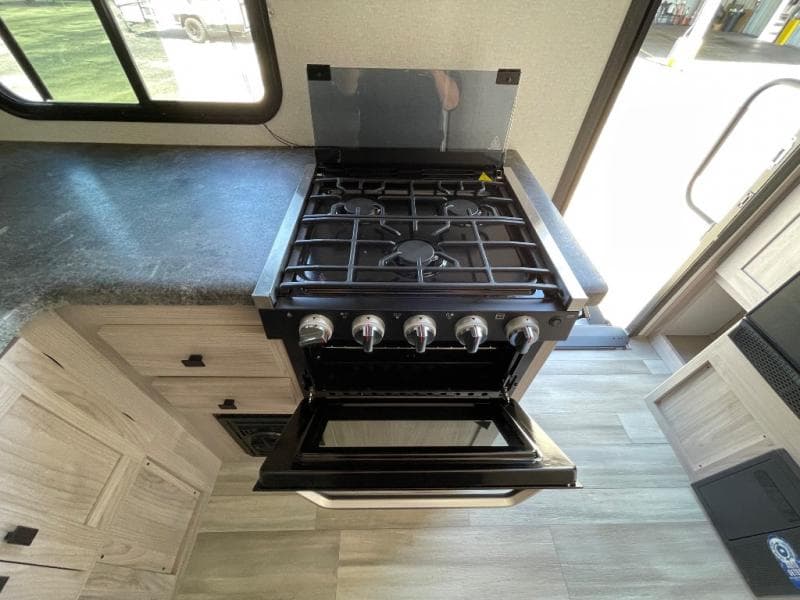 2024 Coachmen 2024 Coachmen Northern Spirit - thumbnail 12