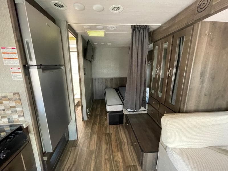 2021 Nexus RV 2021 Nexus RV Phantom - thumbnail 20