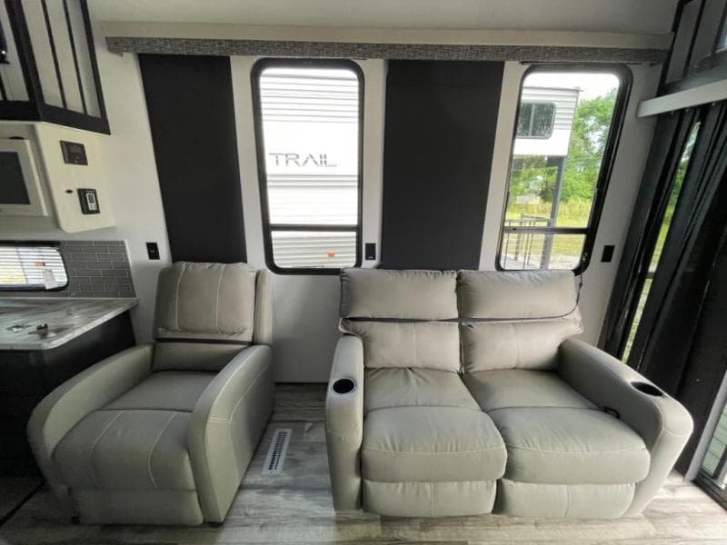 2024 Dutchmen 2024 Dutchmen Aspen Trail - thumbnail 8