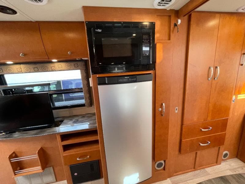 2014 Leisure Travel Vans 2014 Leisure Travel Vans Unity - thumbnail 10