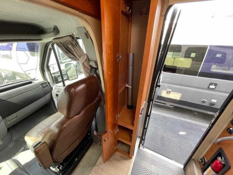 2014 Leisure Travel Vans 2014 Leisure Travel Vans Unity - thumbnail 32