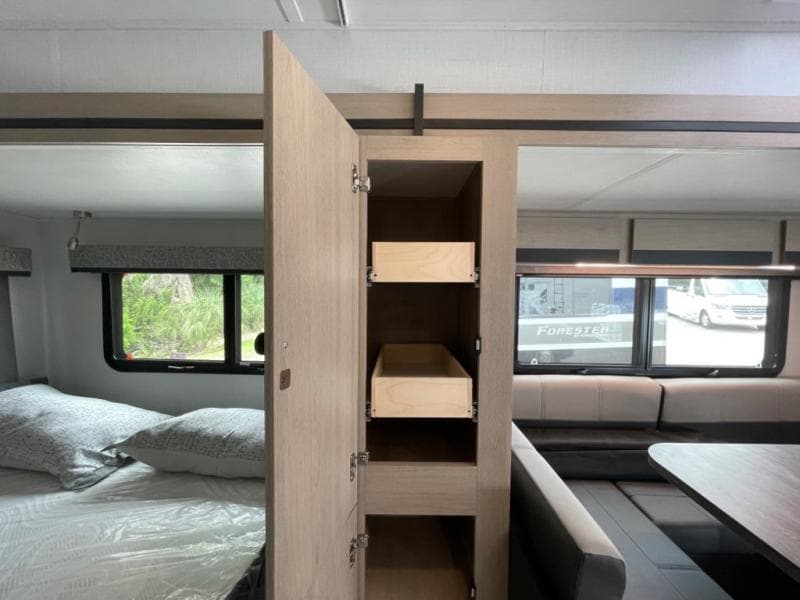 2025 Forest River 2025 Forest River Forester - thumbnail 14