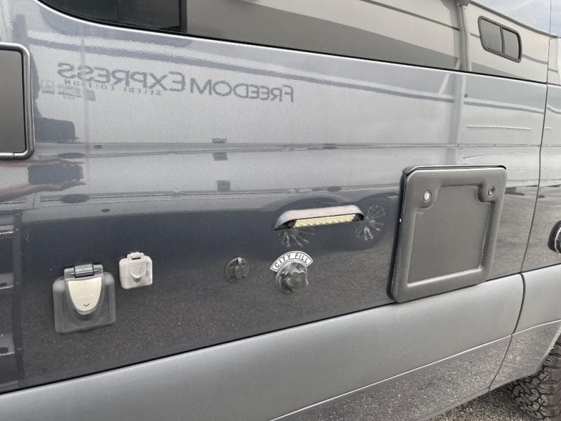 2023 Thor Motor Coach 2023 Thor Motor Coach Sanctuary - thumbnail 13