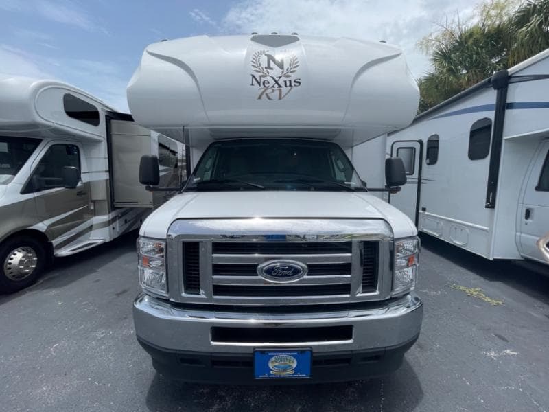 2025 Nexus RV 2025 Nexus RV Triumph - thumbnail 2