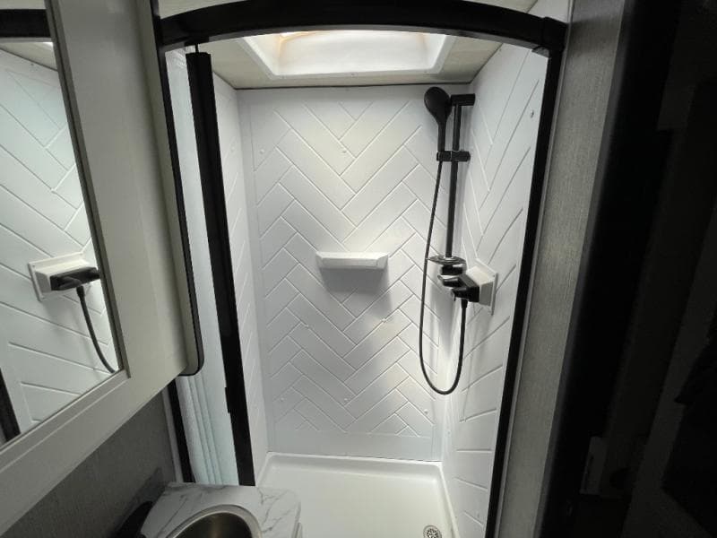 2025 Nexus RV 2025 Nexus RV Triumph - thumbnail 32