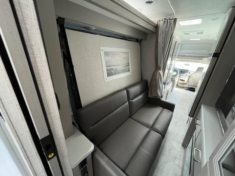 2025 Thor Motor Coach 2025 Thor Motor Coach Quantum - thumbnail 54