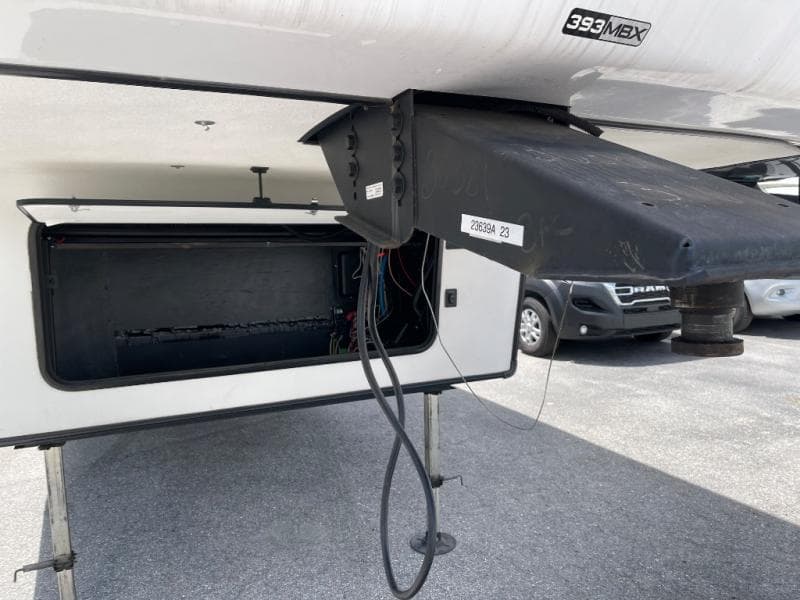 2023 Coachmen 2023 Coachmen Chaparral - thumbnail 13