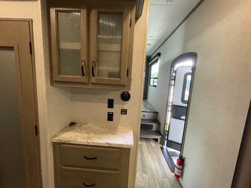 2023 Coachmen 2023 Coachmen Chaparral - thumbnail 26