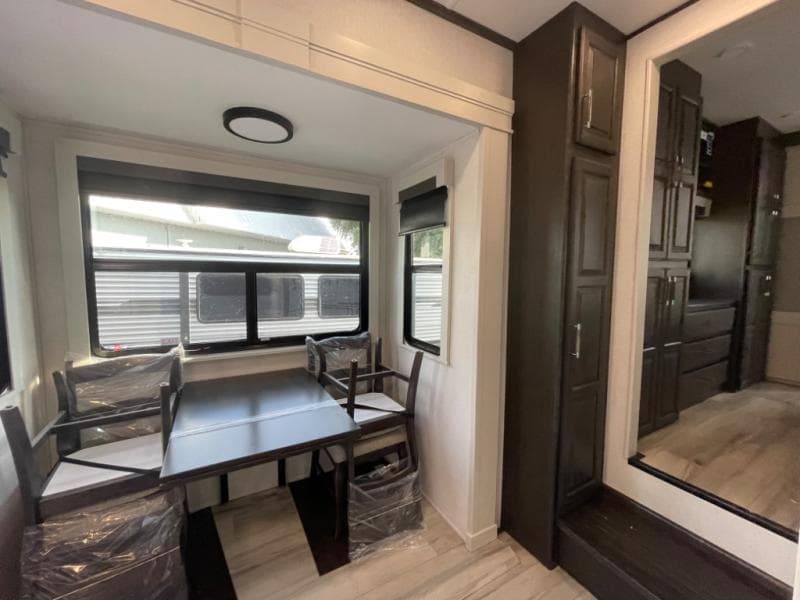 2025 Keystone RV 2025 Keystone RV Alpine - thumbnail 31