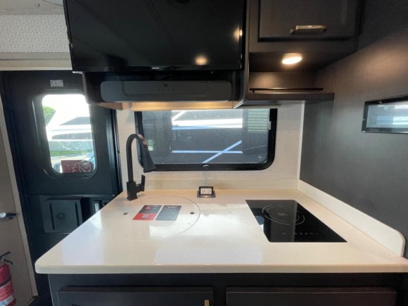 2025 Fleetwood RV 2025 Fleetwood RV Insight - thumbnail 22