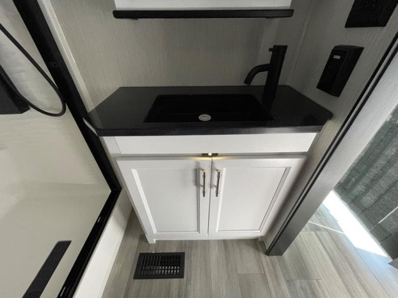 2024 Cedar Creek 2024 Cedar Creek Cottage - thumbnail 23