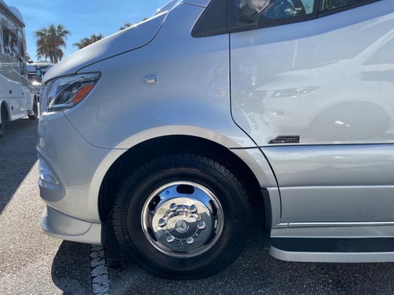 2025 Midwest Automotive Designs 2025 Midwest Automotive Designs Passage - thumbnail 4