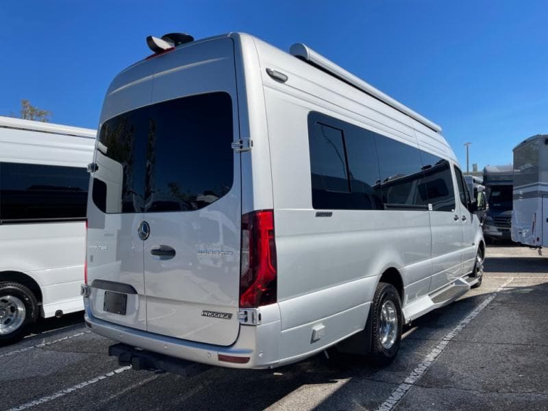 2025 Midwest Automotive Designs 2025 Midwest Automotive Designs Passage - thumbnail 7