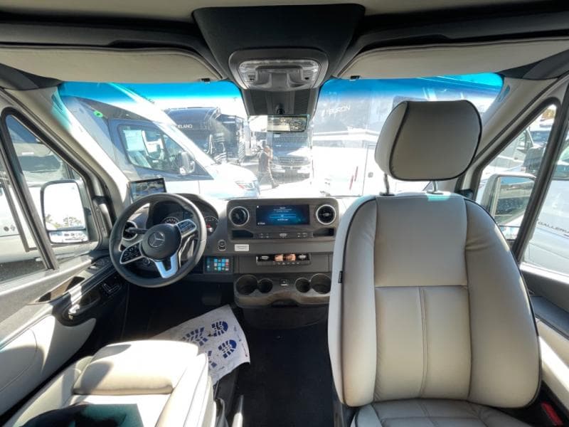 2025 Midwest Automotive Designs 2025 Midwest Automotive Designs Passage - thumbnail 9