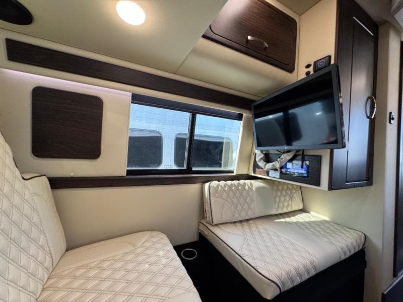 2025 Midwest Automotive Designs 2025 Midwest Automotive Designs Passage - thumbnail 12