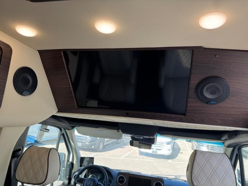 2025 Midwest Automotive Designs 2025 Midwest Automotive Designs Passage - thumbnail 25