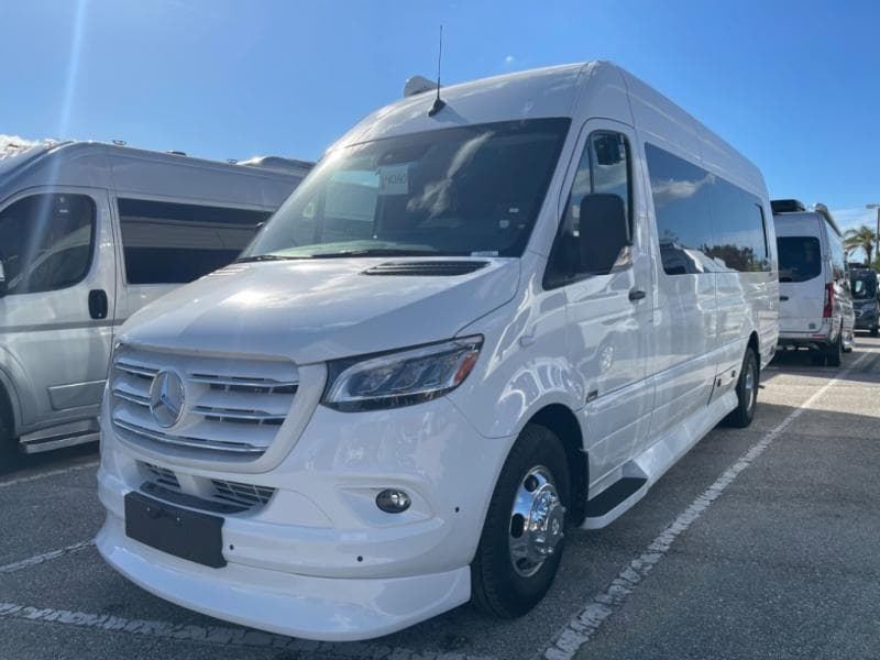 2025 Midwest Automotive Designs 2025 Midwest Automotive Designs Passage - thumbnail 3