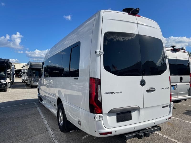 2025 Midwest Automotive Designs 2025 Midwest Automotive Designs Passage - thumbnail 5