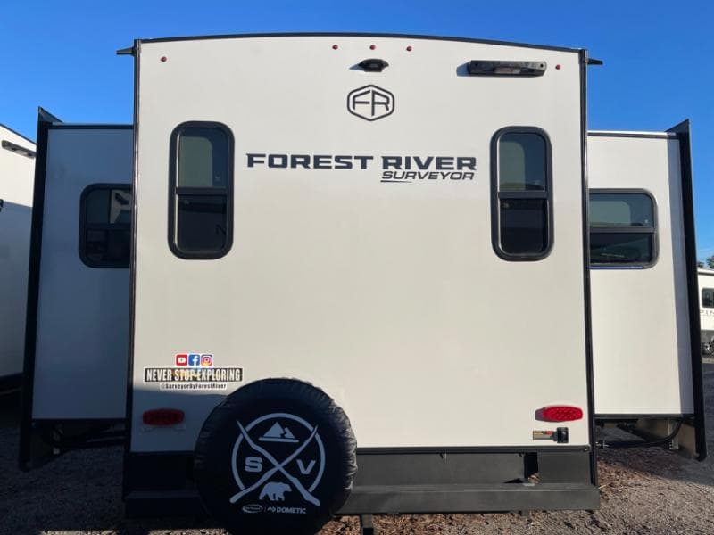 2025 Forest River 2025 Forest River Grand Surveyor - thumbnail 6