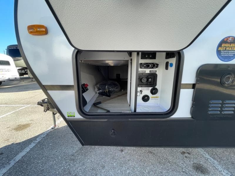 2025 Keystone RV 2025 Keystone RV Passport Super Lite - thumbnail 4