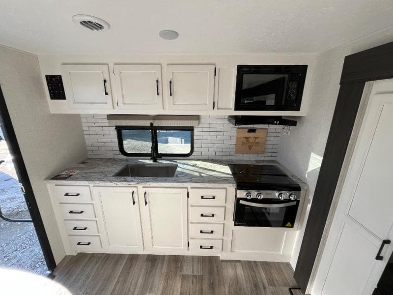 2025 Venture RV 2025 Venture RV Stratus - thumbnail 11