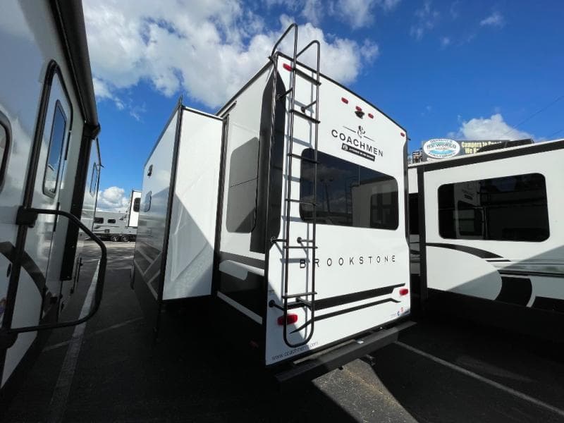 2025 Coachmen 2025 Coachmen Brookstone - thumbnail 6