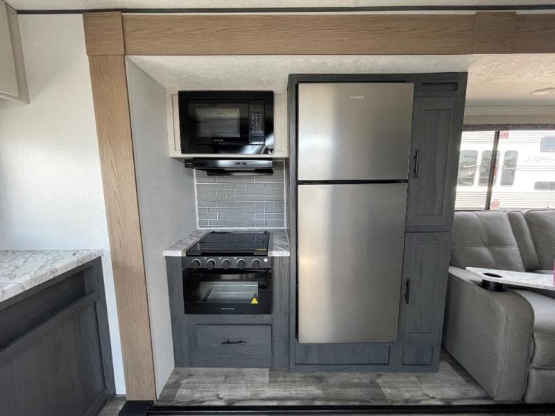 2025 Dutchmen 2025 Dutchmen Aspen Trail - thumbnail 21