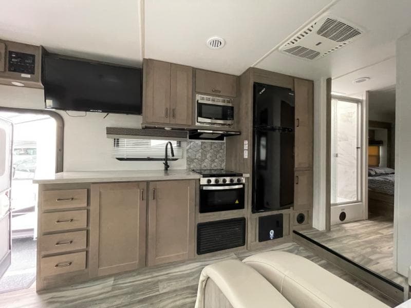 2025 Gulf Stream 2025 Gulf Stream Conquest - thumbnail 26