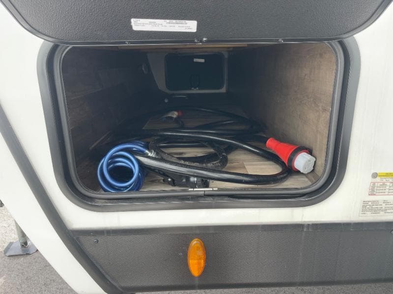 2024 Venture RV 2024 Venture RV SportTrek Touring Edition - thumbnail 5