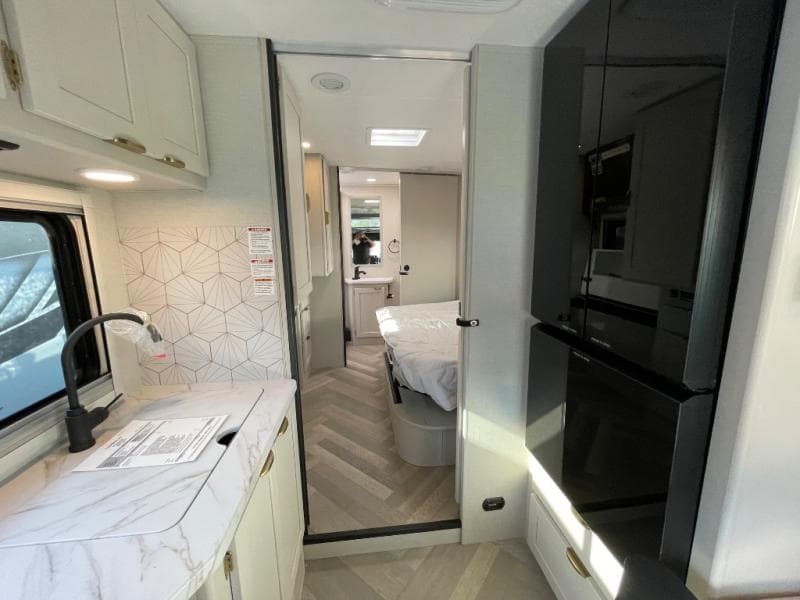 2025 Coachmen 2025 Coachmen Prism Select - thumbnail 11