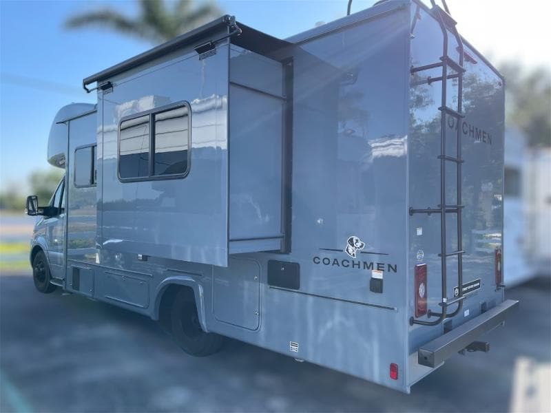 2025 Coachmen 2025 Coachmen Prism Select - thumbnail 4