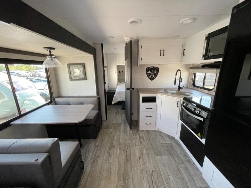 2025 Venture RV 2025 Venture RV Sienna - thumbnail 8