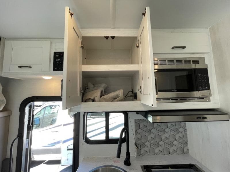 2025 Gulf Stream 2025 Gulf Stream Conquest - thumbnail 11