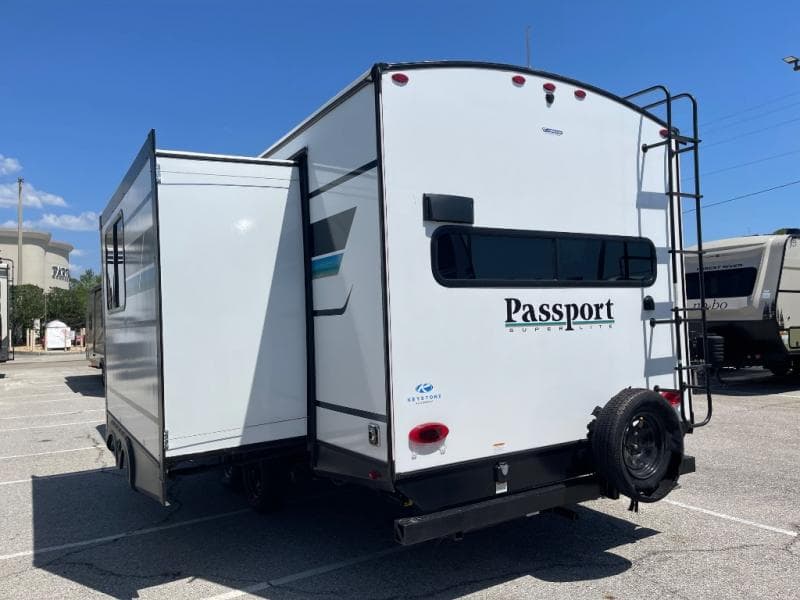 2025 Keystone RV 2025 Keystone RV Passport Super Lite - thumbnail 5