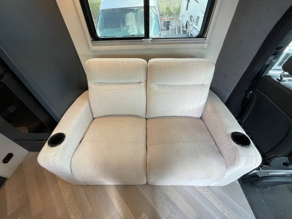 2025 Coachmen 2025 Coachmen Prism Elite - thumbnail 18