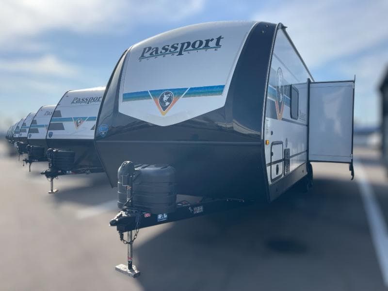 2025 Keystone RV 2025 Keystone RV Passport Super Lite - thumbnail 3