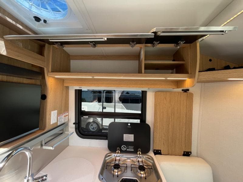 2025 Leisure Travel Vans 2025 Leisure Travel Vans Wonder - thumbnail 15