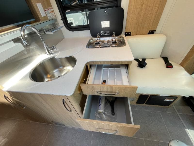 2025 Leisure Travel Vans 2025 Leisure Travel Vans Wonder - thumbnail 16