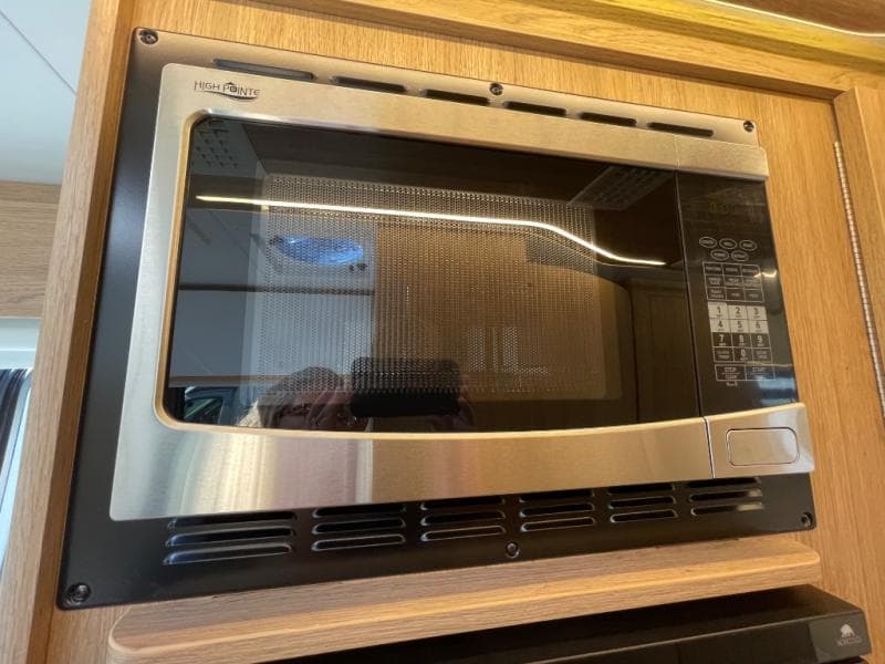 2025 Leisure Travel Vans 2025 Leisure Travel Vans Wonder - thumbnail 17