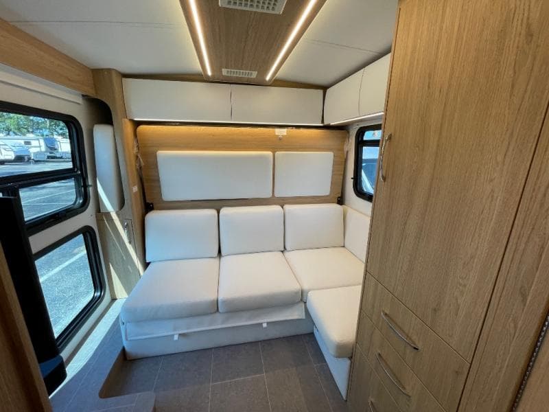 2025 Leisure Travel Vans 2025 Leisure Travel Vans Wonder - thumbnail 28