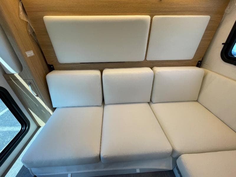 2025 Leisure Travel Vans 2025 Leisure Travel Vans Wonder - thumbnail 37