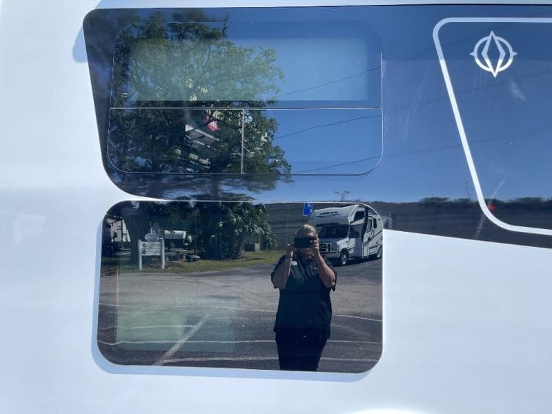 2025 Leisure Travel Vans 2025 Leisure Travel Vans Wonder - thumbnail 46