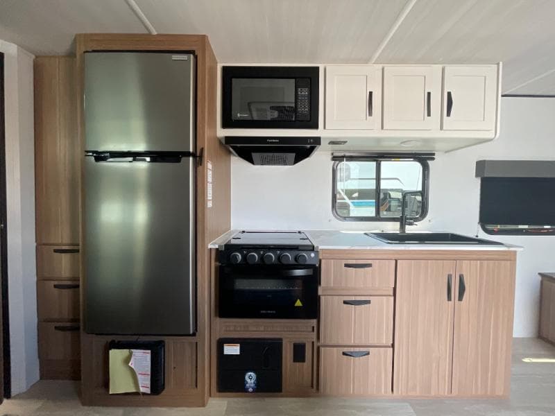 2025 Keystone RV 2025 Keystone RV Passport Classic - thumbnail 11