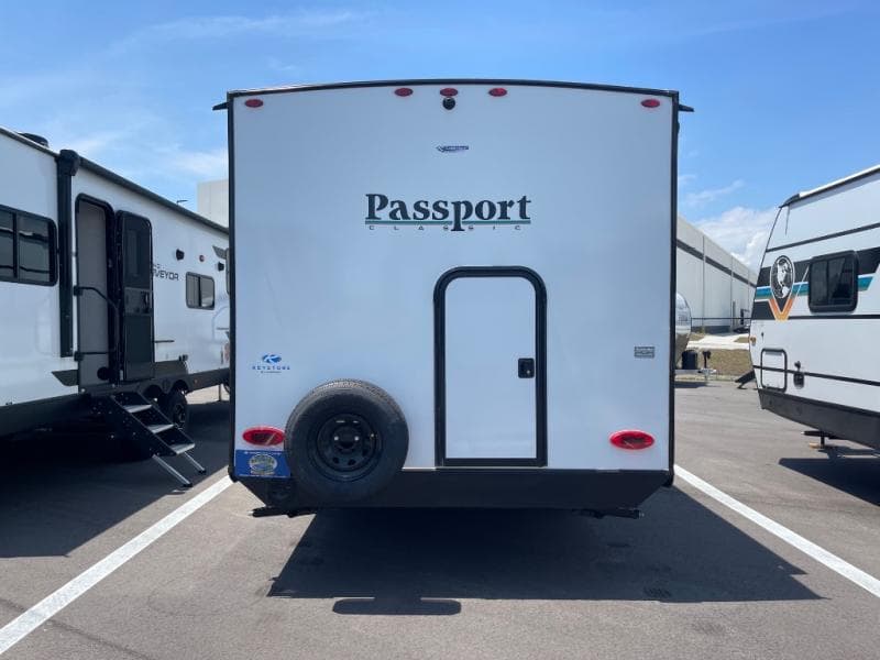 2025 Keystone RV 2025 Keystone RV Passport Classic - thumbnail 6