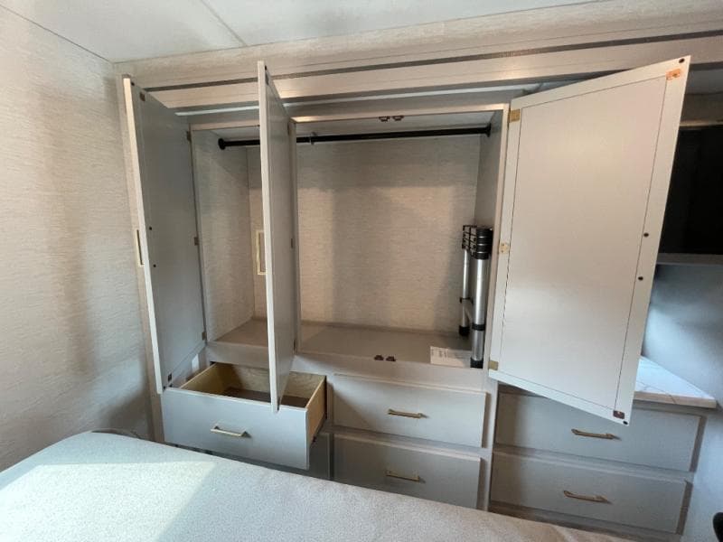 2026 Thor Motor Coach 2026 Thor Motor Coach A.C.E. - thumbnail 41