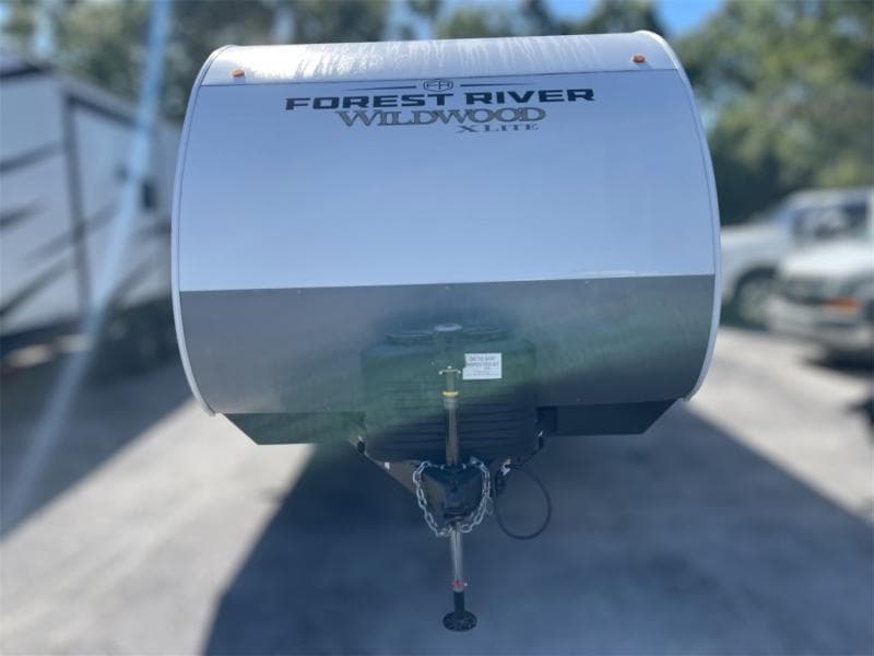 2025 Forest River 2025 Forest River Wildwood - thumbnail 3