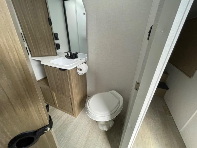 2025 Forest River 2025 Forest River Wildwood - thumbnail 29