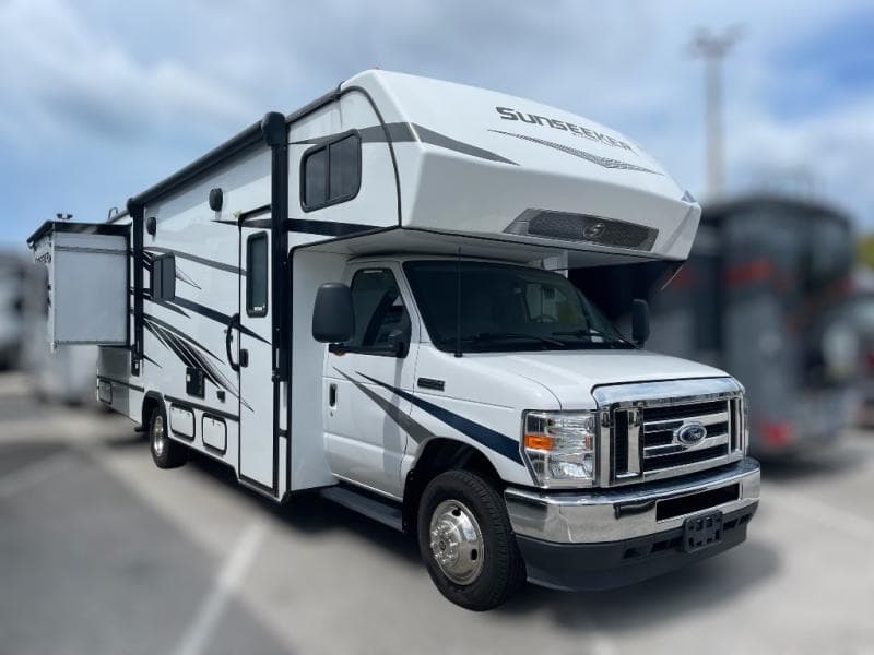 2024 Forest River Sunseeker 2550DSLE