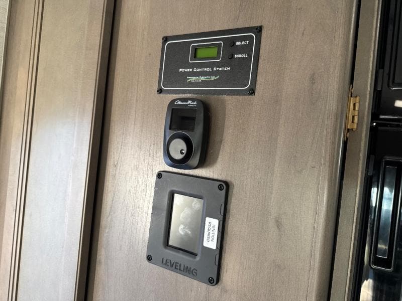 2026 Thor Motor Coach 2026 Thor Motor Coach Chateau - thumbnail 25